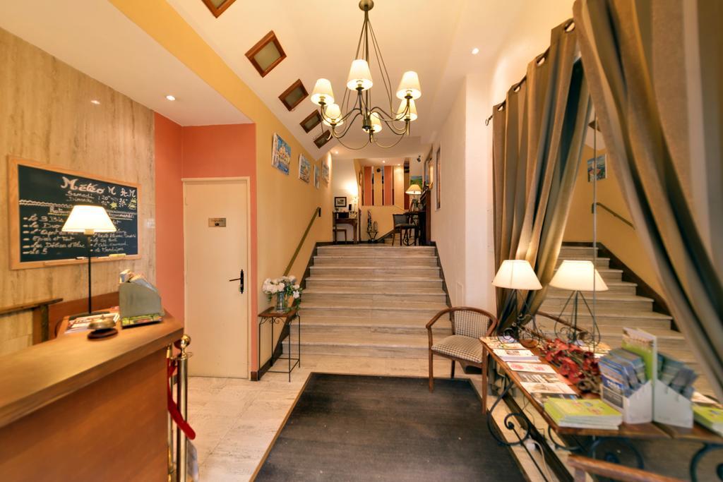 Logis Hotel Orly Ales Bagian luar foto
