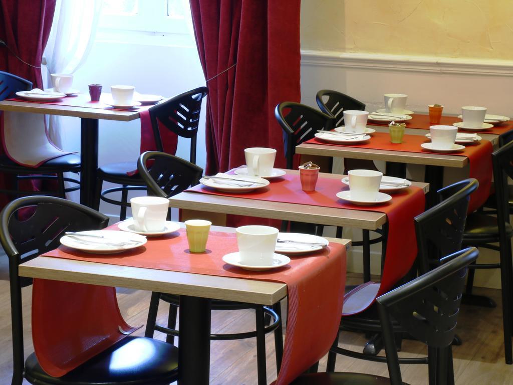 Logis Hotel Orly Ales Bagian luar foto