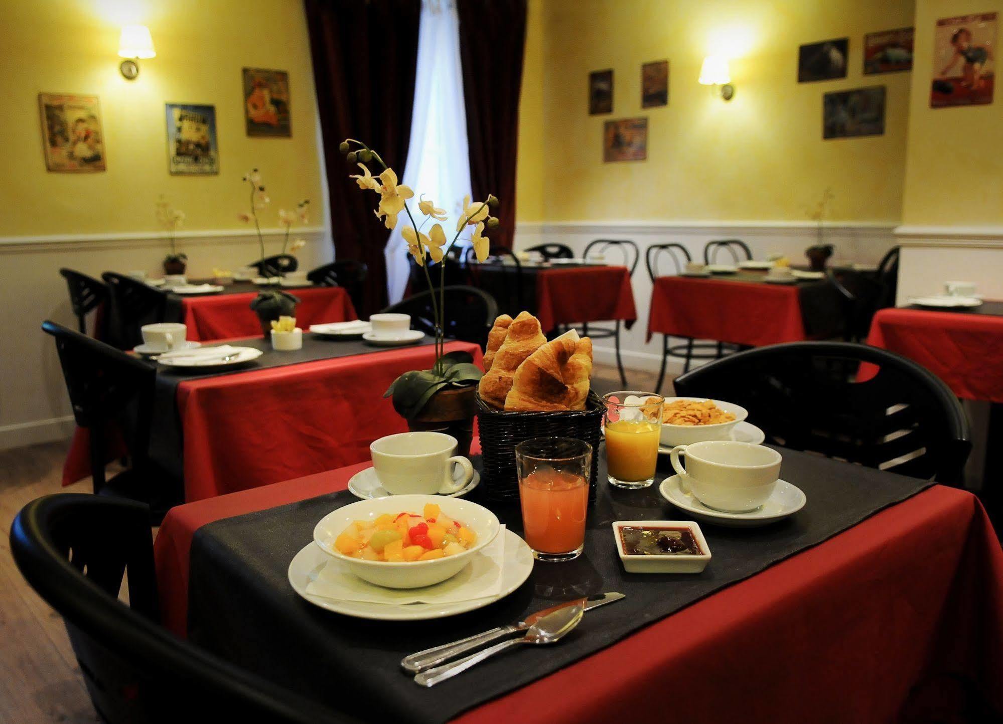 Logis Hotel Orly Ales Bagian luar foto