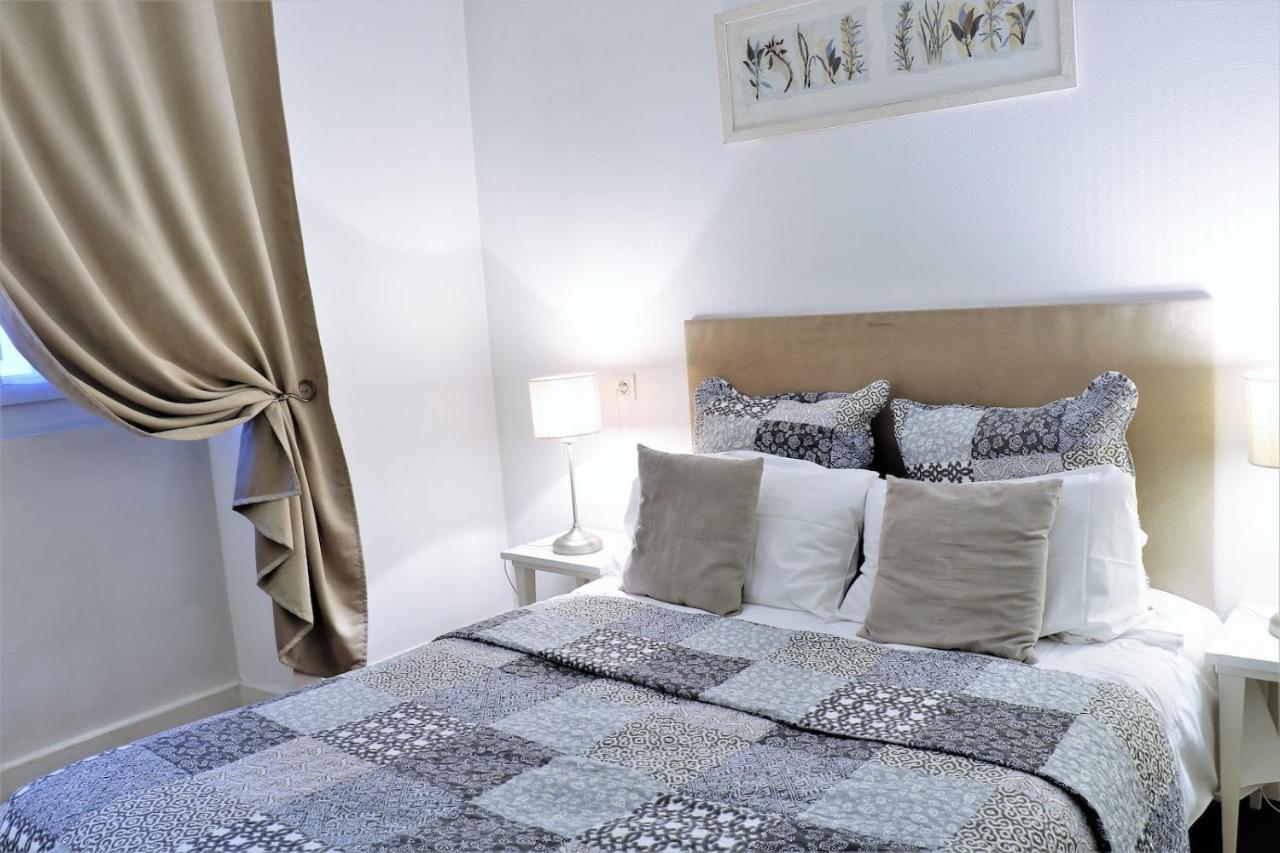 Logis Hotel Orly Ales Bagian luar foto